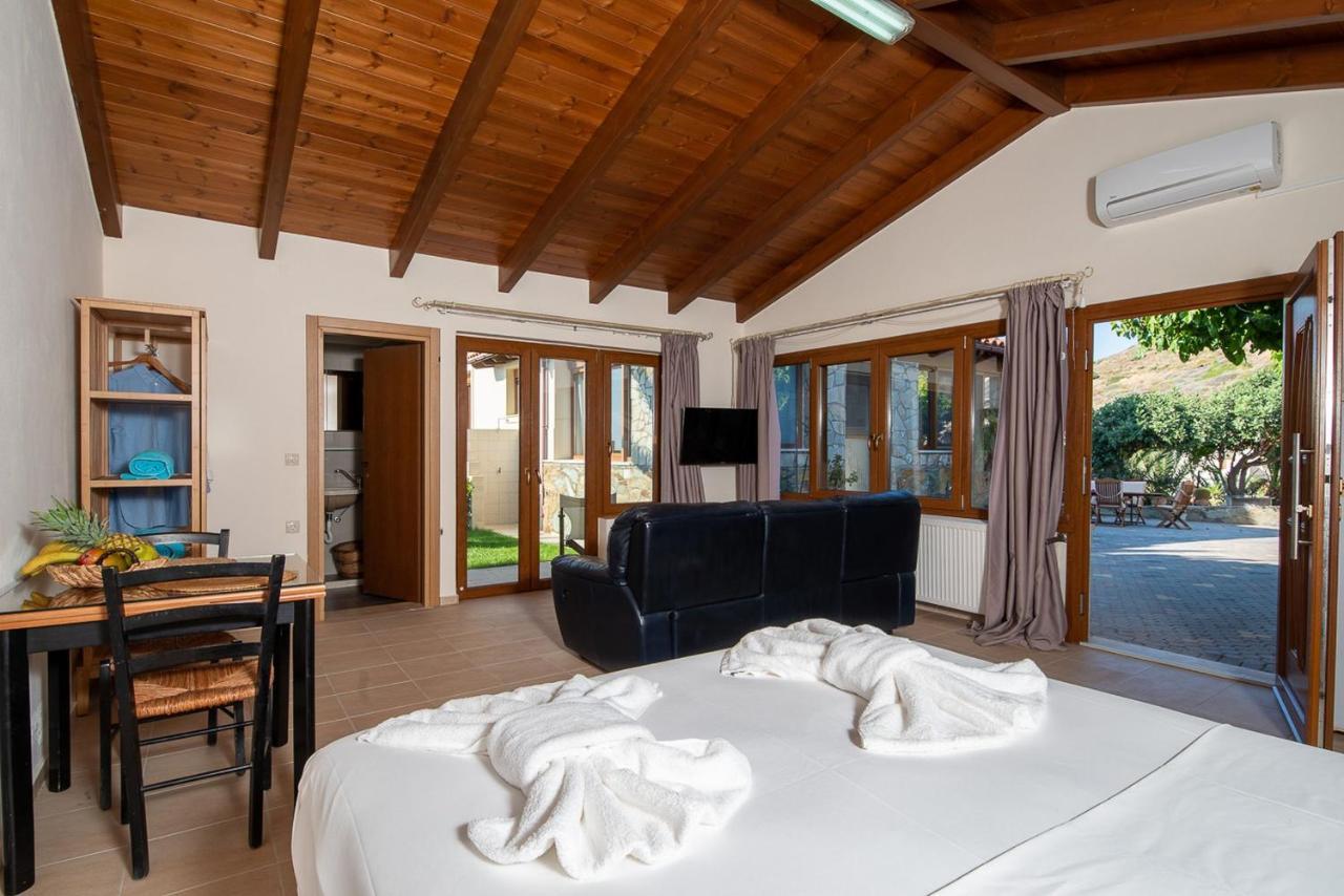 Vitamin Sea Luxury Villas Agia Pelagia Eksteriør billede